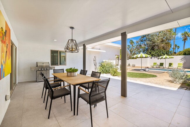 Building Photo - 45654 Verba Santa Dr