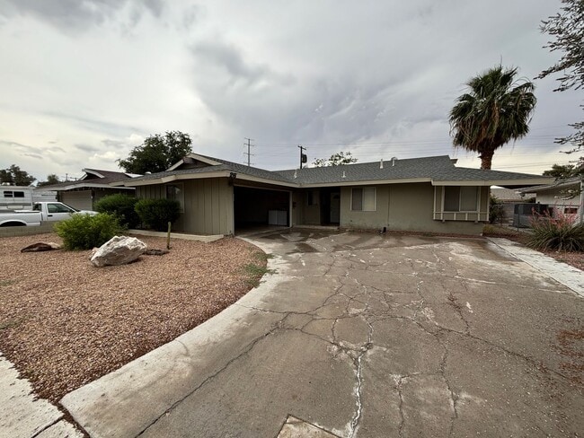 Building Photo - Beautiful single story 3BR/2BA home locate...