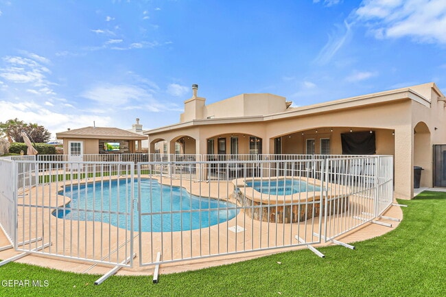 Building Photo - 3824 Tierra Lisboa Ln