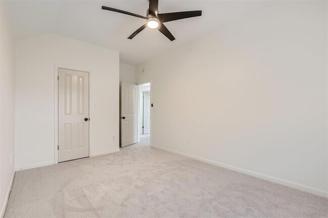 Building Photo - 5711 Bexley Ct
