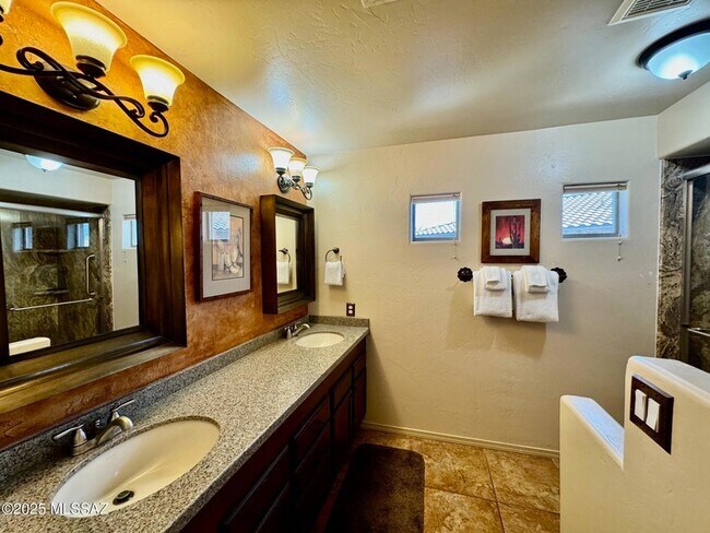 Building Photo - 655 W Vistoso Highlands Dr