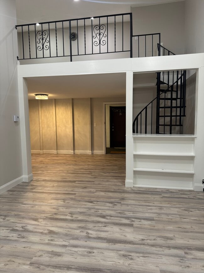 Building Photo - 153 Milk St