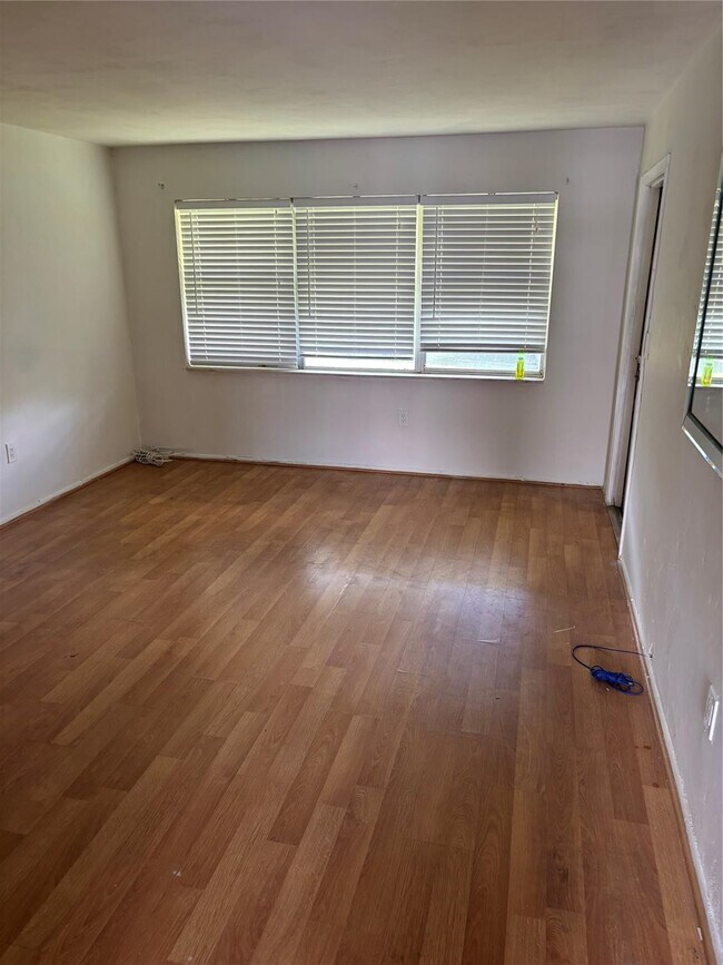 Building Photo - 6720 Arbor Dr