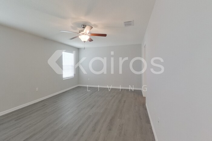 Building Photo - 8669 SW 43rd Ter