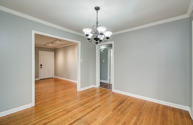 Building Photo - 3626 Songwood St