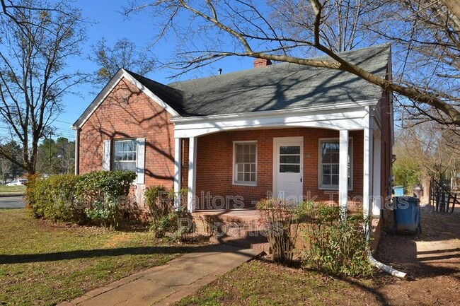 Building Photo - 3701 Turrentine St