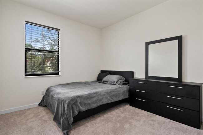 Building Photo - 6021 Night Heron Ct