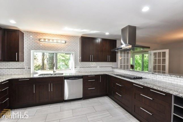 Building Photo - 3 br, 2 bath House - 570 Ramsdale Dr