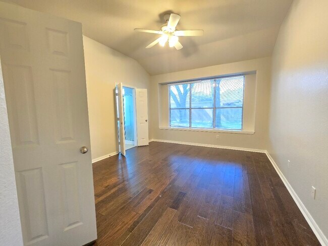 Building Photo - 18631 Mosshill Estates Ln
