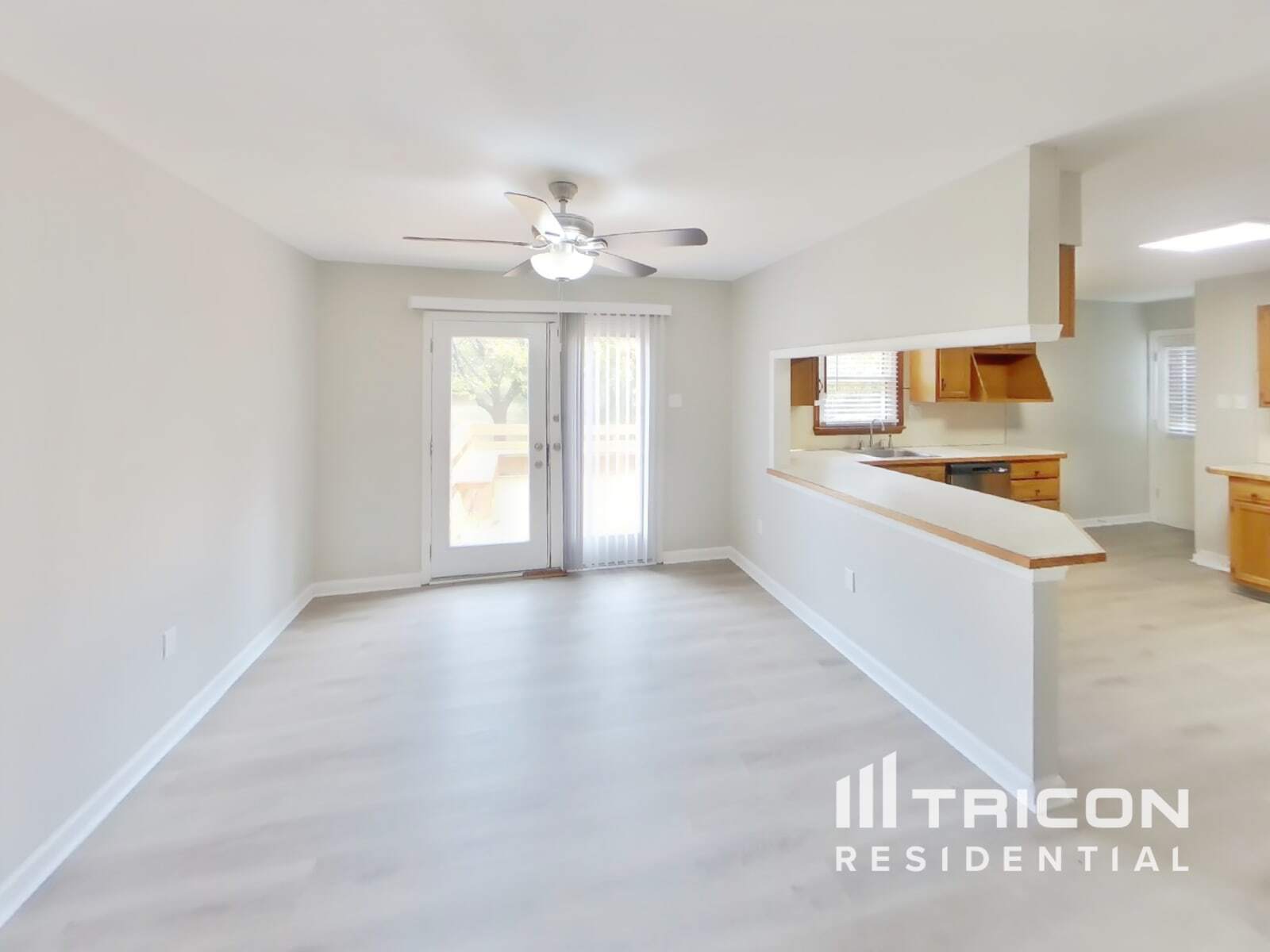 Building Photo - 402 Vixen Pl