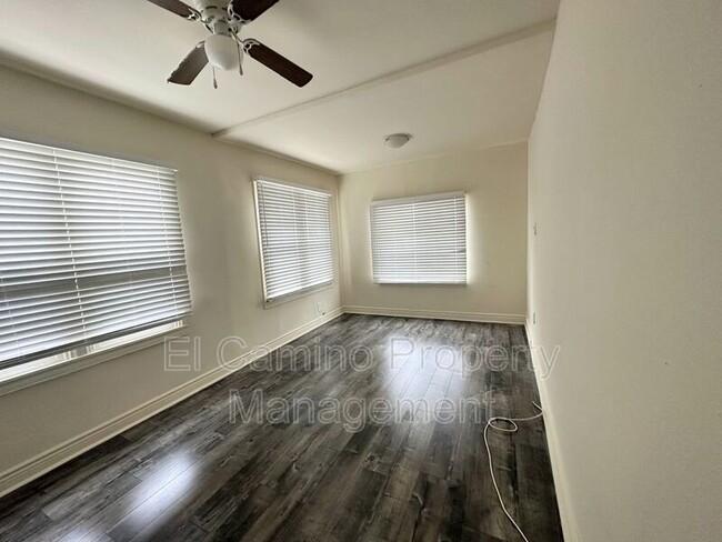 Building Photo - 8725 Dalton Ave