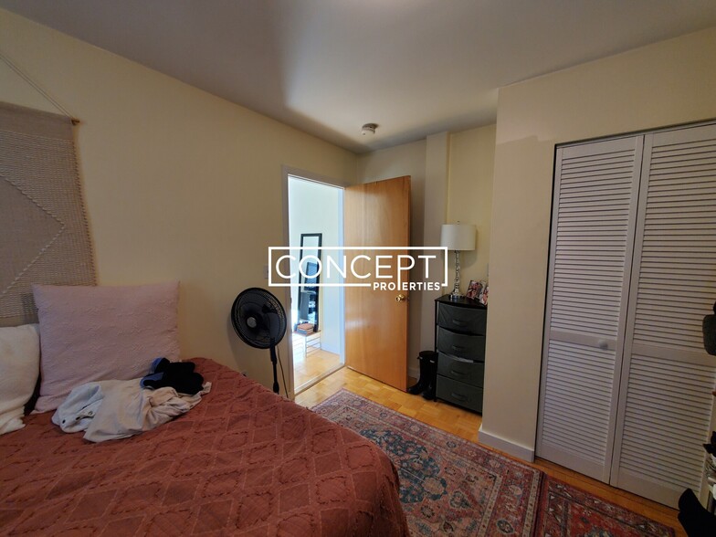 Building Photo - 224 Hanover St