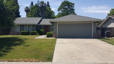 Building Photo - Pocket - One Story 3 Bed/2 Bath 2 Car Garage.