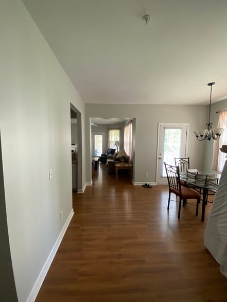 Building Photo - 712 Indica Ct