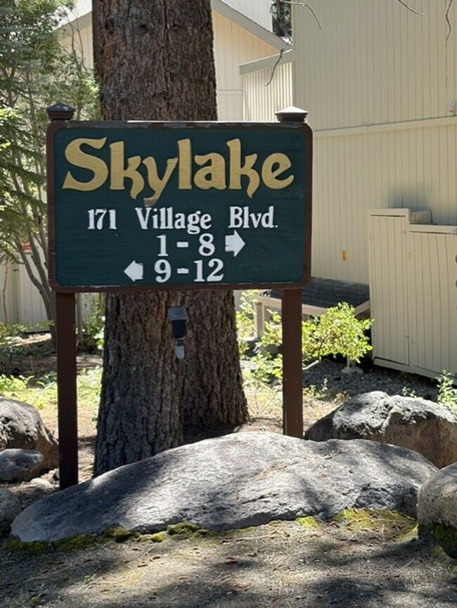 Building Photo - 171 Village Blvd