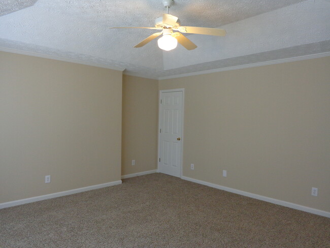 Building Photo - 780 Holcombe Woods Ct