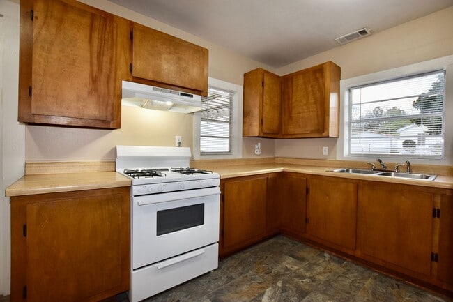 Building Photo - 1623 Texas St