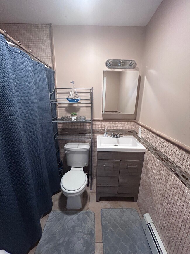 Building Photo - 42 Ella St