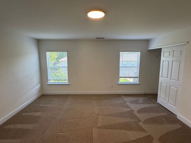 Building Photo - 6622 Latherton Ln