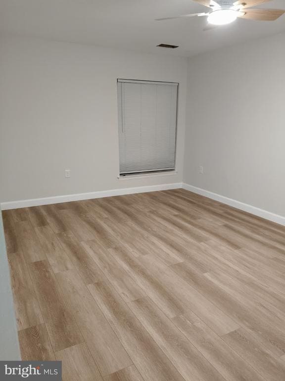 Building Photo - 423 Christopher Ave