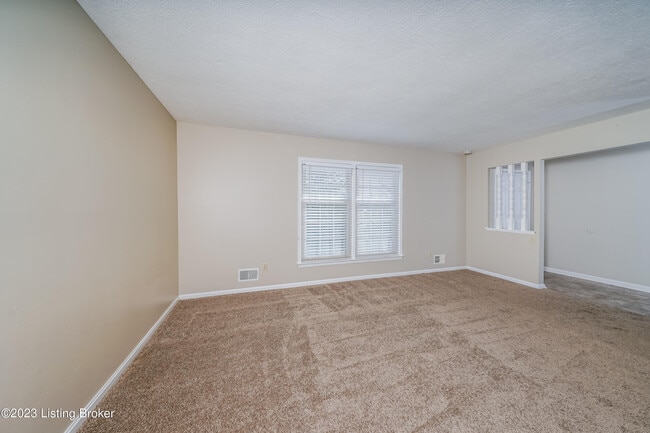 Building Photo - 4706 Stony Brook Dr