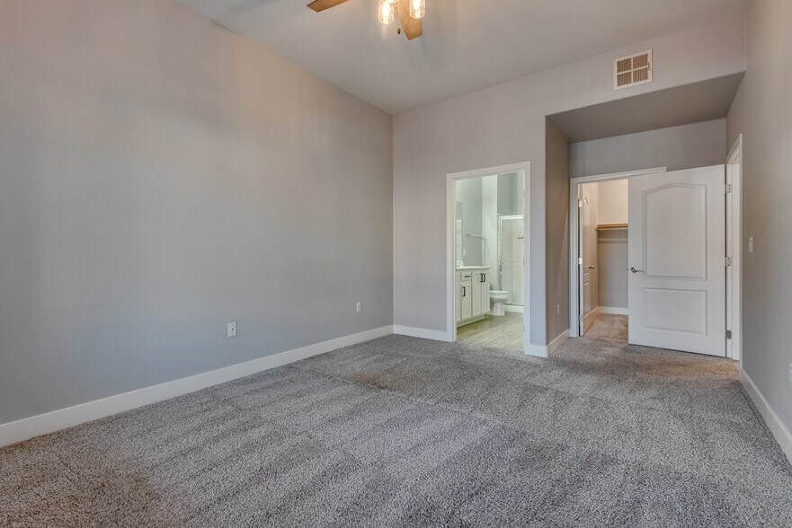 Building Photo - 3475 Cactus Shadow St