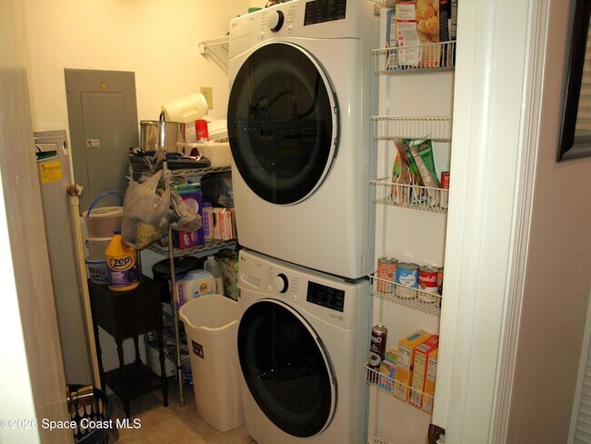 Building Photo - 9000 Brighton Ct