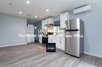 Building Photo - House - 2 Bedrooms / 1 Bathroom / Whittier