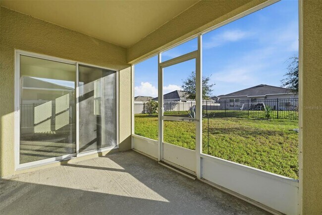 Building Photo - 2633 Grand Central Ave