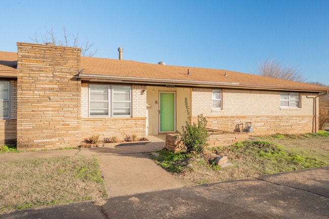 Building Photo - 4800 Spencer Rd