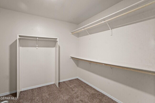 Building Photo - 11506 Summer Dr