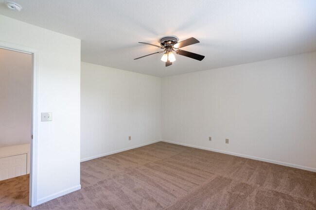 Building Photo - 3504-3506 Delmar Ct.
