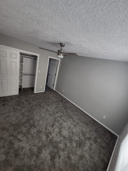 Building Photo - 317 Princeton Dr SE