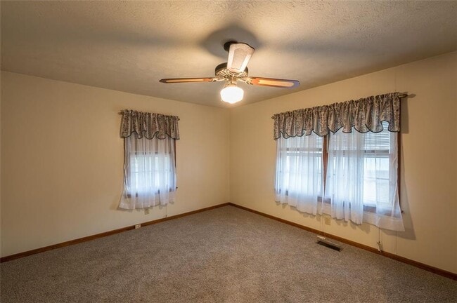 Building Photo - 6822 Wallis Rd