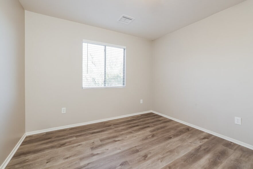 Building Photo - 4048 E Angel Spirit Dr