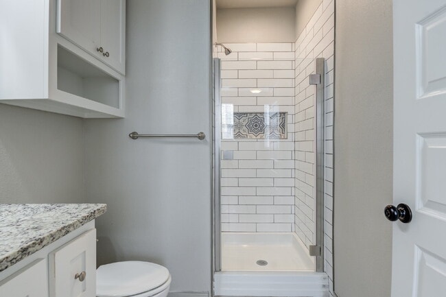Building Photo - Stunning 3 Story Town-Home near Texas Tech...