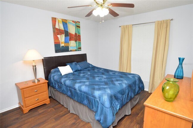 Building Photo - 8718 Mallard Reserve Dr