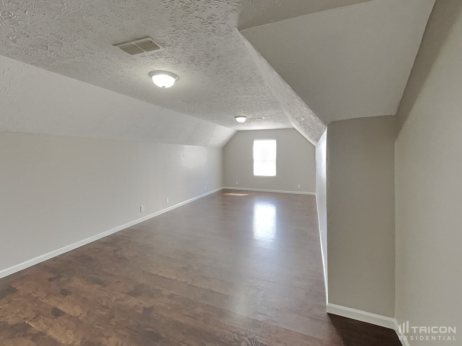 Building Photo - 2639 Apostle Ln