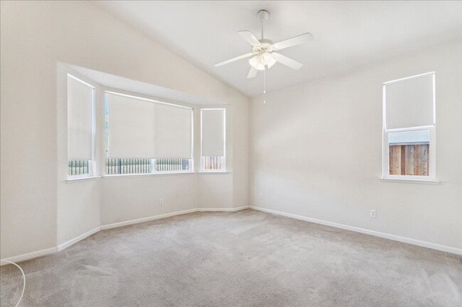 Building Photo - 312 Lone Spur Dr