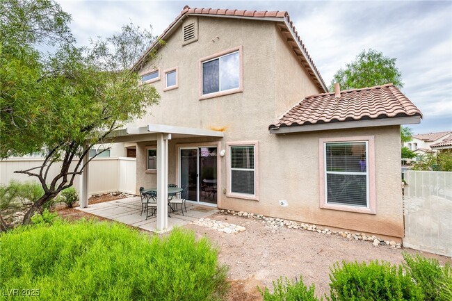 Building Photo - 830 Blushing Rose Pl