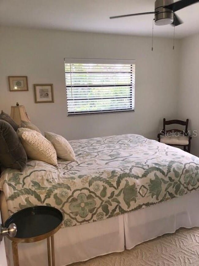 Building Photo - 230 Laurel Hollow Dr