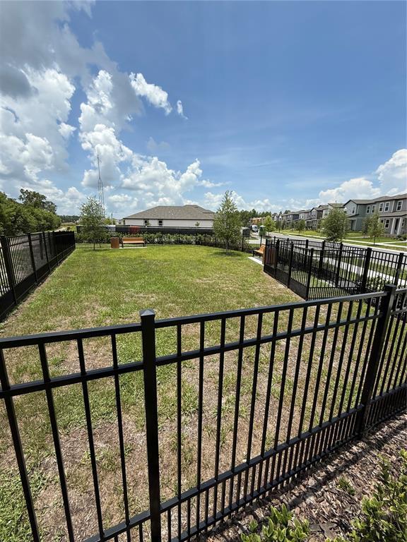 Building Photo - 2313 Broadbrook Dr