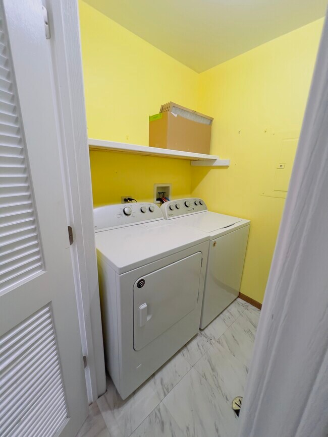 Laundry Room - 607 Buckskin Ln