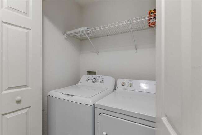 Building Photo - 7428 Vista Way