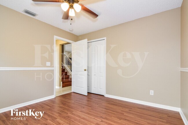 Building Photo - 10424 Beneva Dr