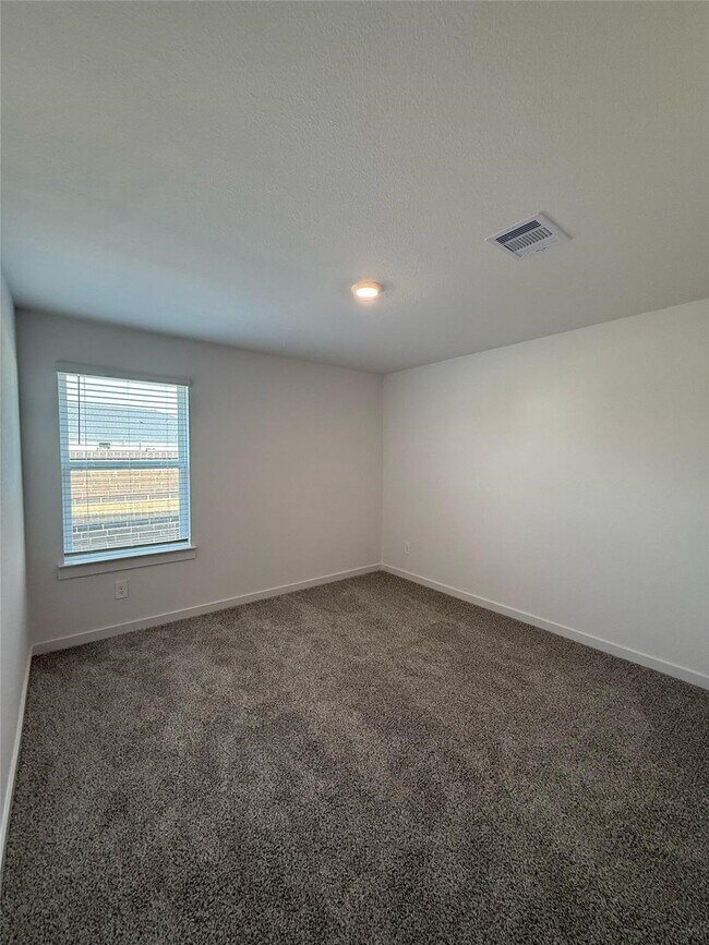 Building Photo - 30703 Skye Villa Ln