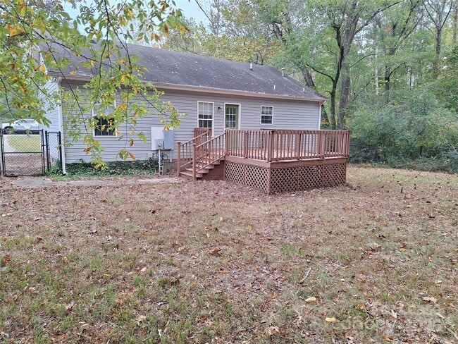 Building Photo - 228 Sheffield Dr