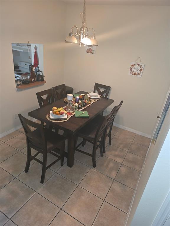 Building Photo - 6013 Scotchwood Glen