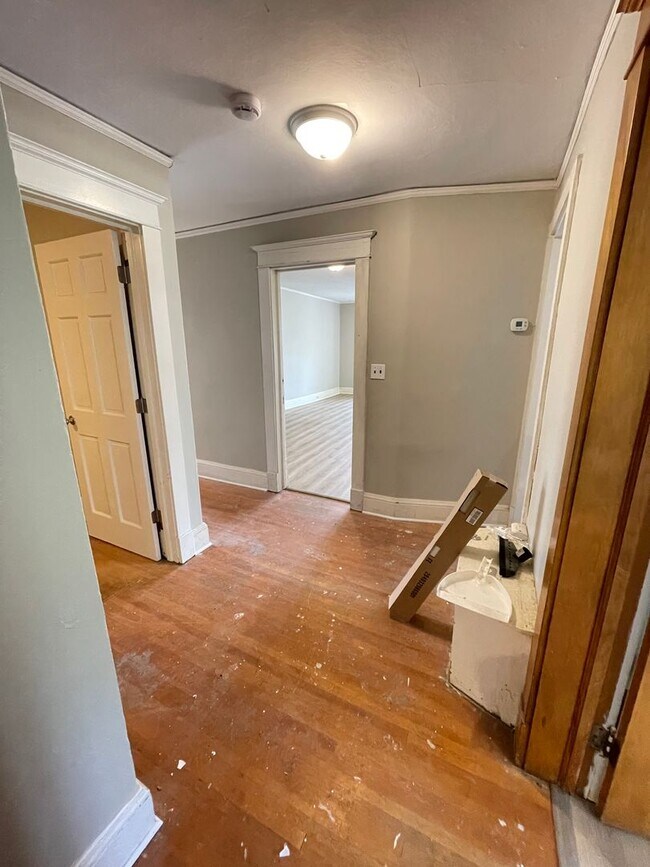 Building Photo - 601 Woodland Ave