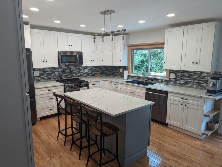 kitchen - 544 Drakestown Rd
